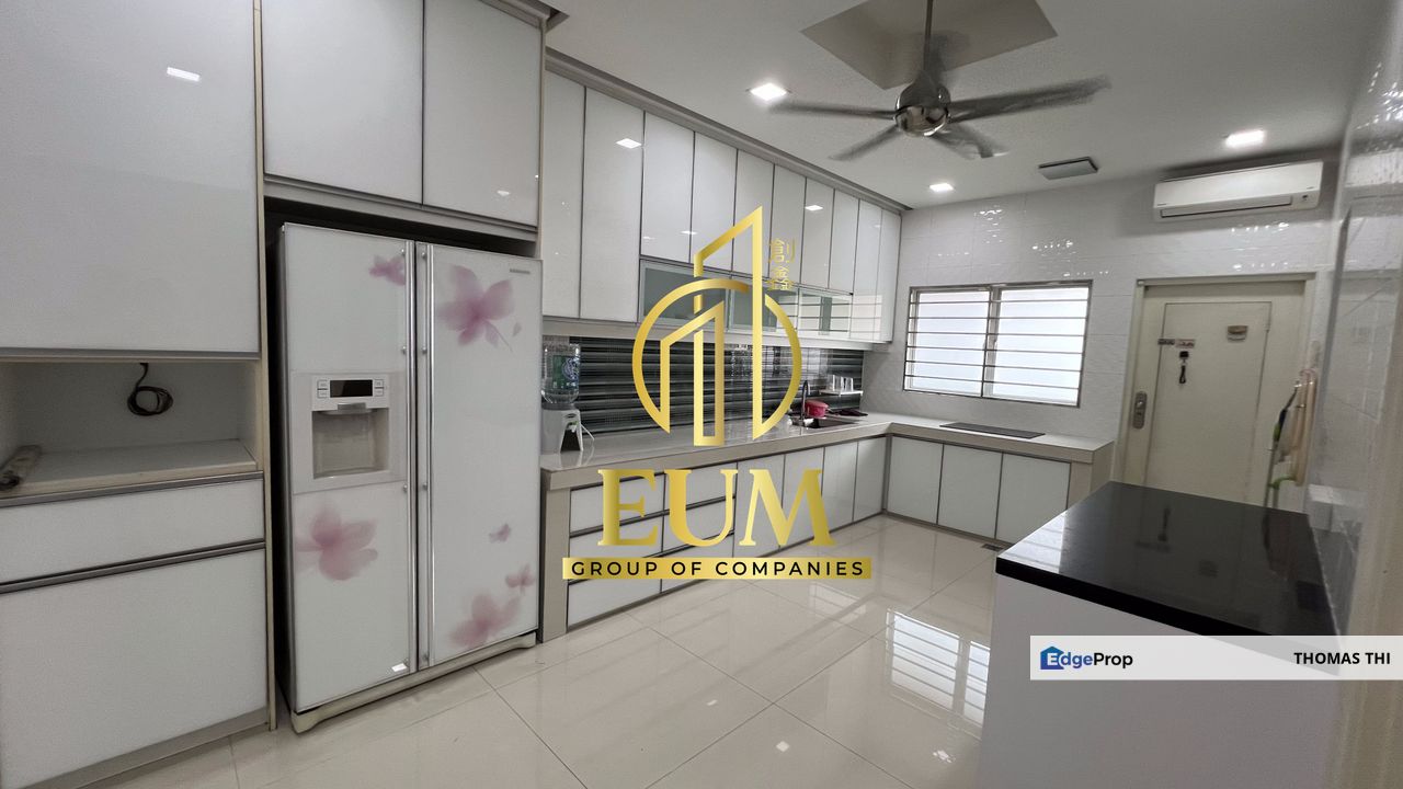 Klang Batu Belah Fully Furnished & Renovated 3 Storey Terrace House for Rent, Selangor, Klang