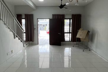 Jalan Setia Permai U13/43F