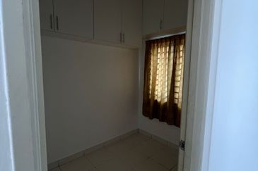Bandar Bukit Raja Saron 2 Storey Terrace House