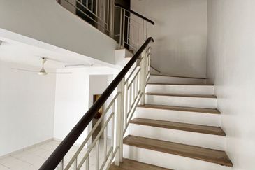 Bandar Bukit Raja Saron 2 Storey Terrace House