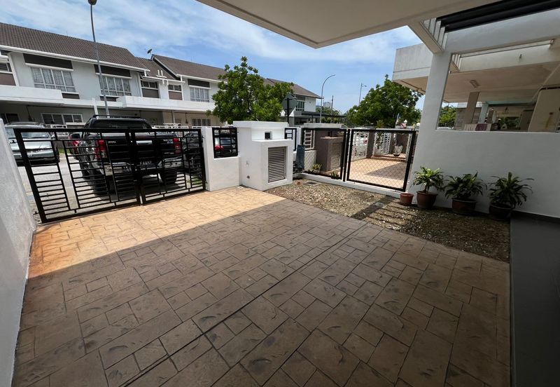 Bandar Bukit Raja Saron 2 Storey Terrace House