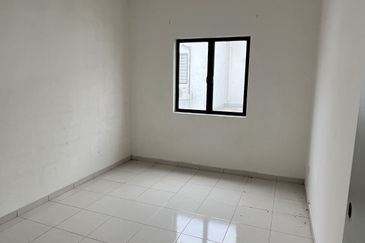 Jalan Setia Permai U13/42F