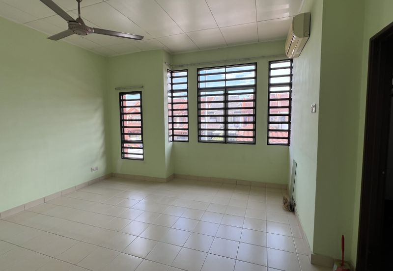 Jalan Makyong, Bandar Bukit Raja