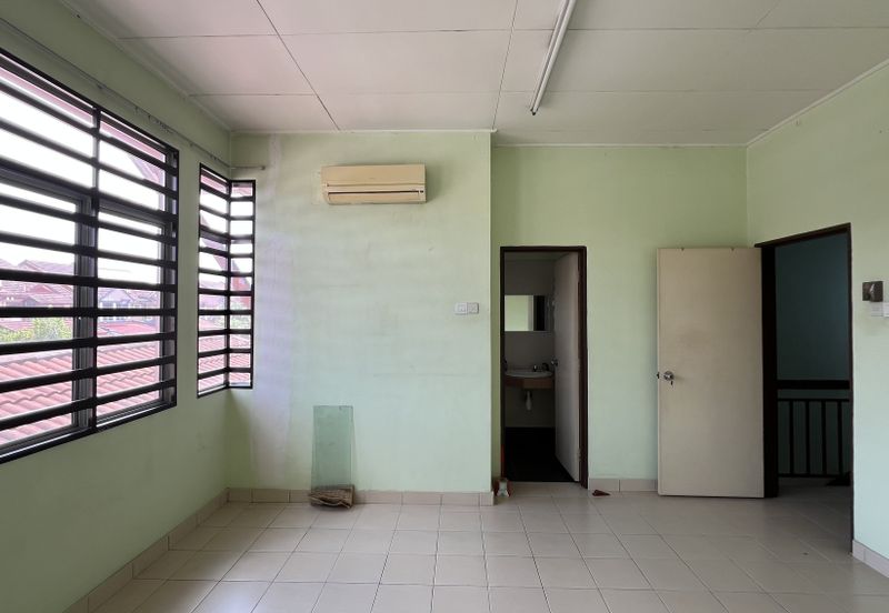 Jalan Makyong, Bandar Bukit Raja