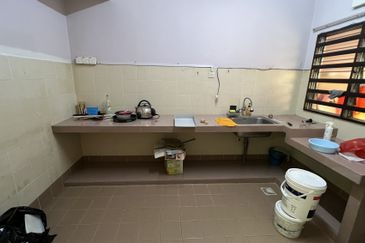 Jalan Makyong, Bandar Bukit Raja