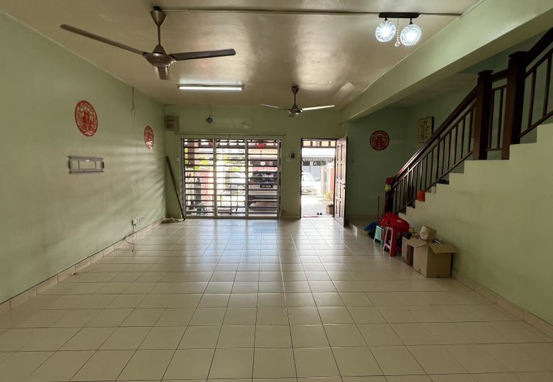 Jalan Makyong, Bandar Bukit Raja