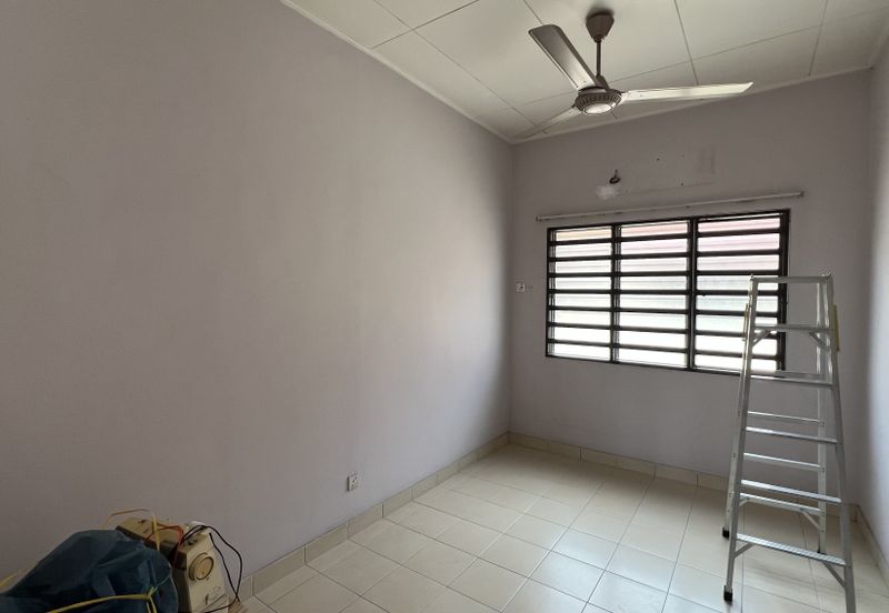 Jalan Makyong, Bandar Bukit Raja