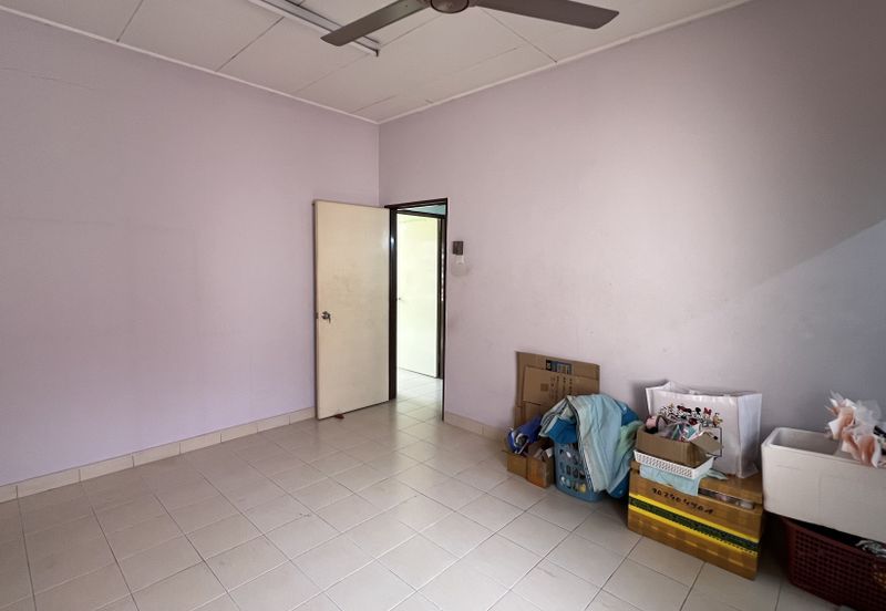 Jalan Makyong, Bandar Bukit Raja