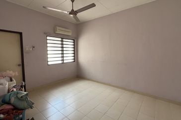 Jalan Makyong, Bandar Bukit Raja