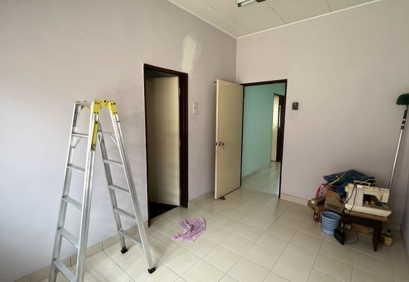 Jalan Makyong, Bandar Bukit Raja