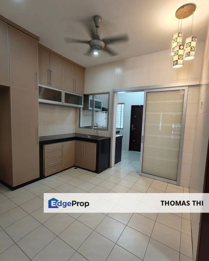 Klang, BAYU TINGGI 2 Storey Partial Furnished House for Rent RM2,000, Selangor, Klang