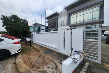 Gateway 16, Bandar Bukit Raja