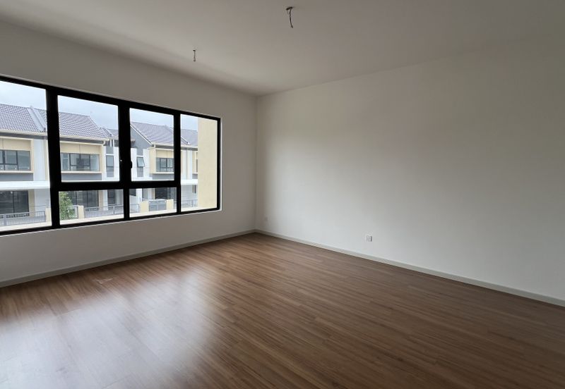 Tilia Encorp Cahaya Alam