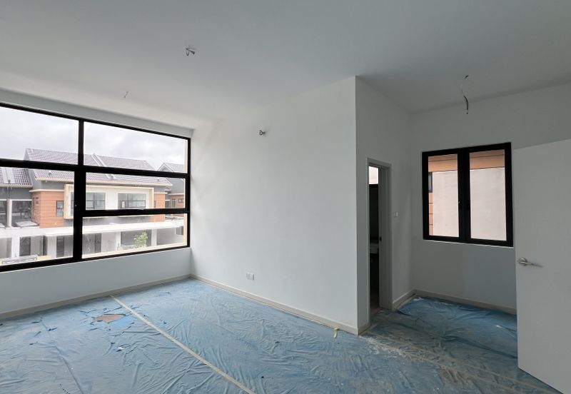 Tilia Encorp Cahaya Alam