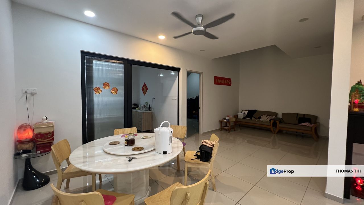 Idaman Grand Residence/Sentosa Idaman 3 Storey Renovated Superlink House For Sale, Selangor, Klang