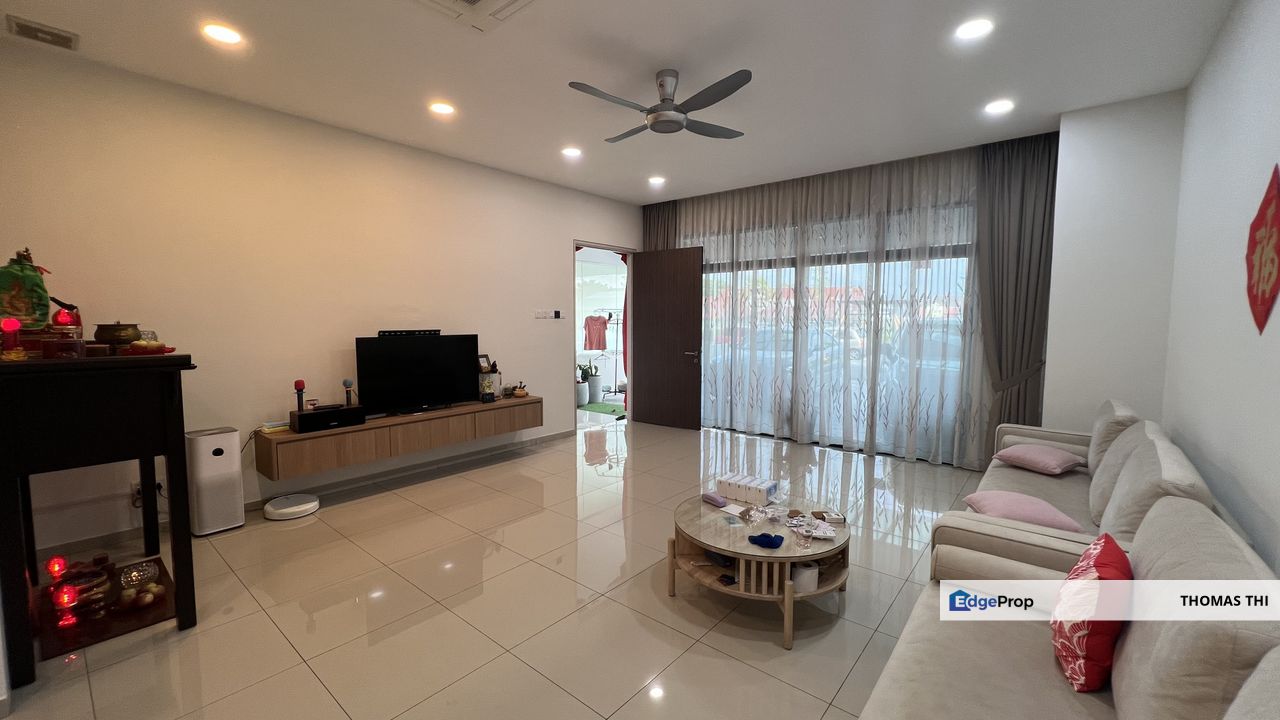 Idaman Grand Residence/Sentosa Idaman 3 Storey Renovated Superlink House For Sale, Selangor, Klang