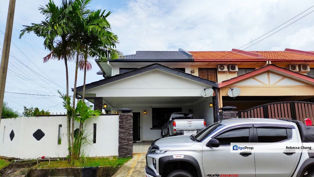 𝗙𝗢𝗥 𝗥𝗘𝗡𝗧 - 𝗕𝗮𝘆𝘂𝗺𝗮𝘀 𝟭𝟭𝟴 | 𝗗𝗼𝘂𝗯𝗹𝗲 𝗦𝘁𝗼𝗿𝗲𝘆 𝗛𝘀𝗲 | 𝗞𝗼𝗹𝗼𝗺𝗯𝗼𝗻𝗴 for Rental @RM3 ...