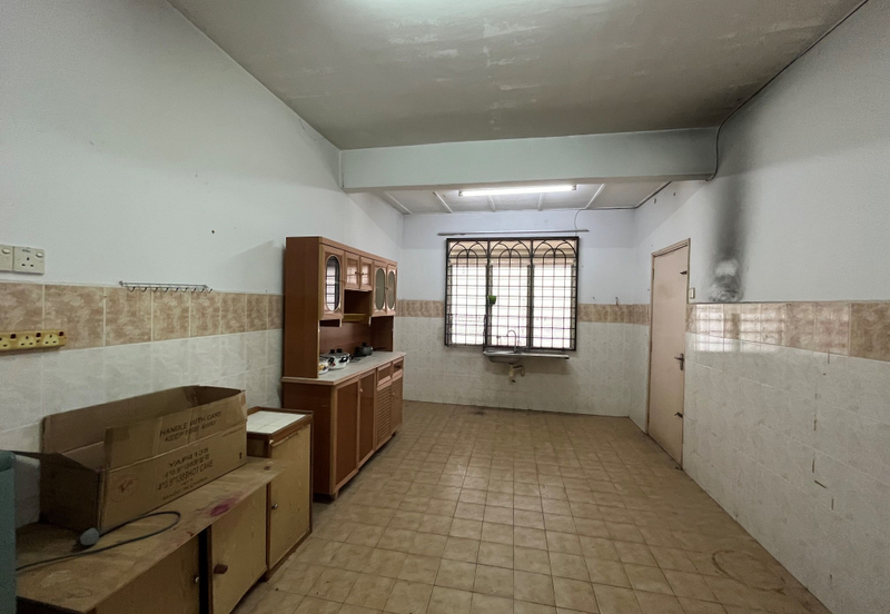 Taman Mawar, Bandar Baru Salak Tinggi