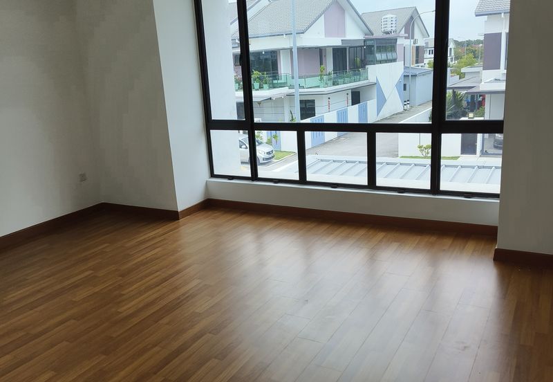 ATHIRA, Bandar Bukit Raja