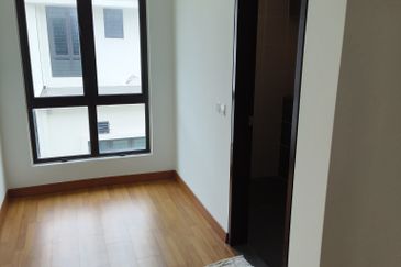 ATHIRA, Bandar Bukit Raja