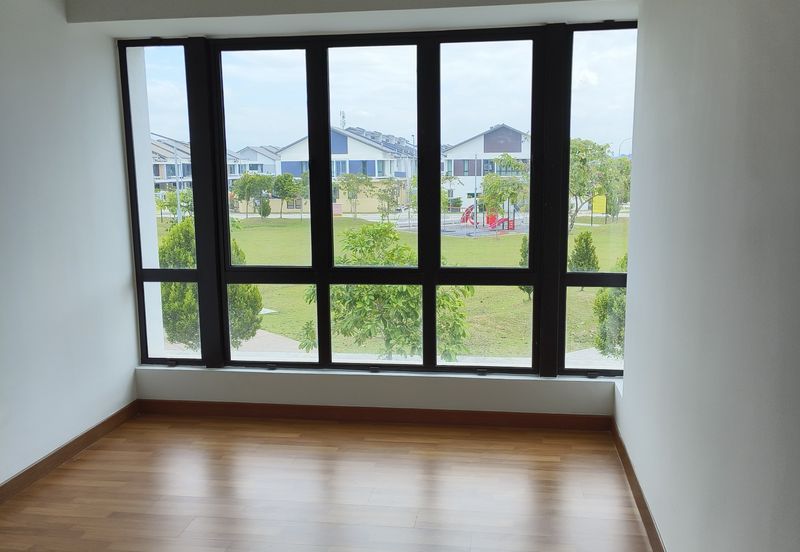 ATHIRA, Bandar Bukit Raja