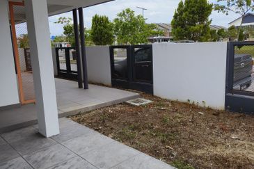 ATHIRA, Bandar Bukit Raja