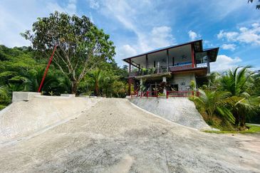 Chalet di Sungai Sendat, Ulu Yam, Batang Kali