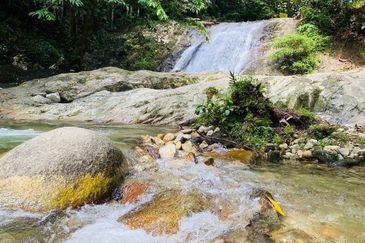 Chalet di Sungai Sendat, Ulu Yam, Batang Kali