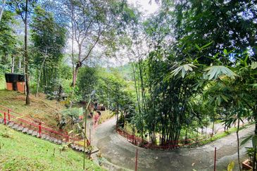 Chalet di Sungai Sendat, Ulu Yam, Batang Kali