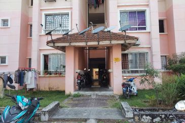 Residensi Warnasari 3