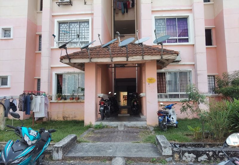 Residensi Warnasari 3