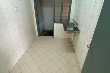 Residensi Warnasari 3