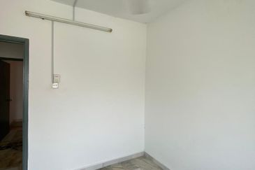 Residensi Warnasari 3