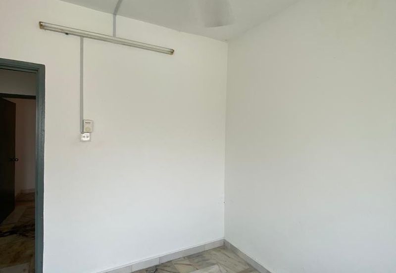 Residensi Warnasari 3