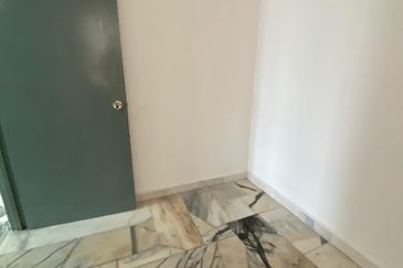 Residensi Warnasari 3