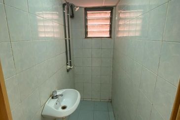 Residensi Warnasari 3