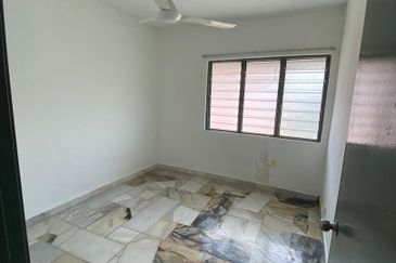 Residensi Warnasari 3