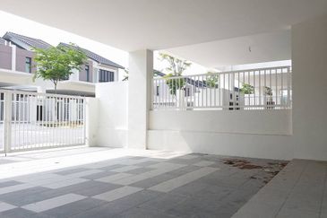 BANDAR AINSDALE FASA 3B (TENANG)