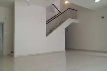 BANDAR AINSDALE FASA 3B (TENANG)