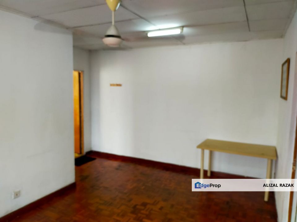Seksyen 24 Shah Alam - Flat Untuk Dijual [Ada Penyewa], Selangor, Shah Alam