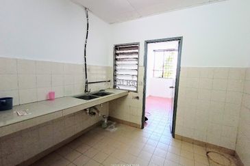 Vista Apartment, Damansara Damai