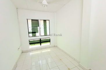 Vista Apartment, Damansara Damai