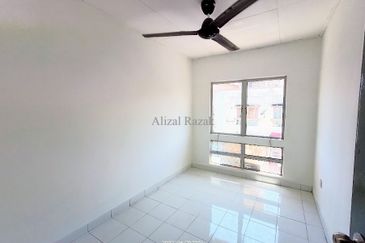 Vista Apartment, Damansara Damai