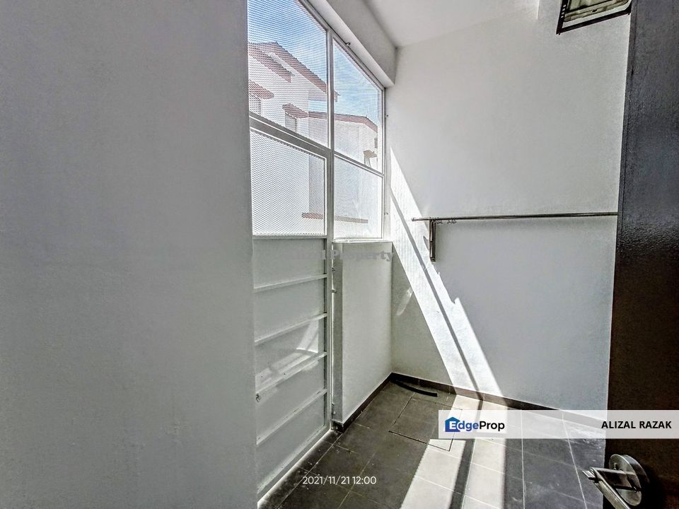Myra Saujana Dengkil - Double Storey Terrace House For Sale [Furnished, FREEHOLD, next to Putrajaya], Selangor, Dengkil