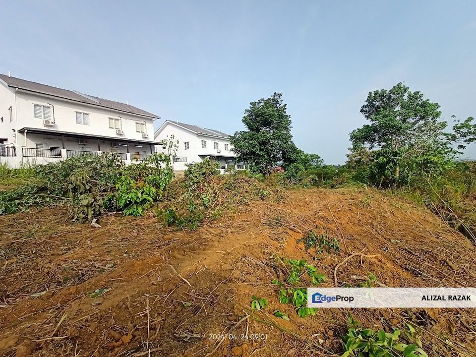 Jenderam Hilir Dengkil - Lot Banglo 5005 kaki persegi untuk dijual [Facing Open], Selangor, Dengkil