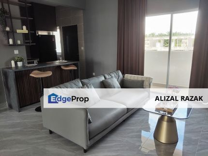 Near KLIA - Apartment For Sale [2 parking, Gated & Guarded & Modern Concept], Selangor, Sepang