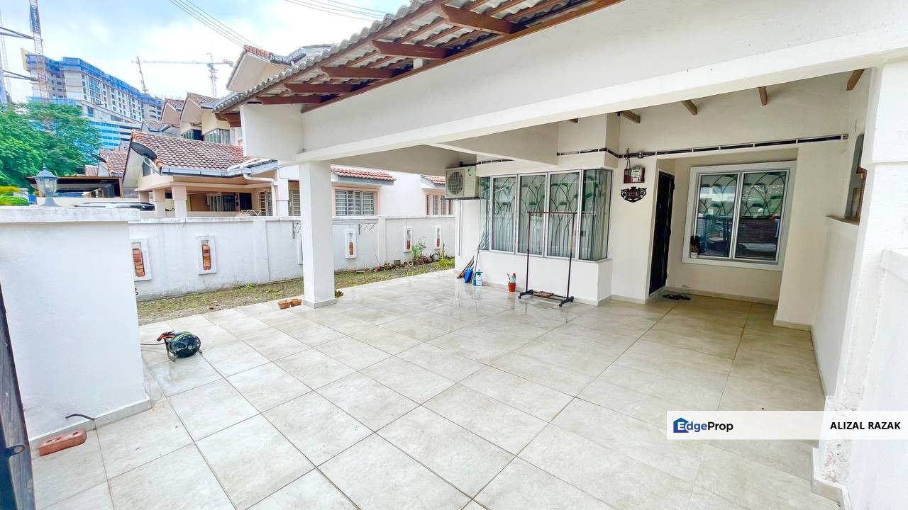 Kelana Idaman Double Storey For Sale [Endlot & Partially Furnished] @ Kelana Jaya Petaling Jaya, Selangor, Kelana Jaya