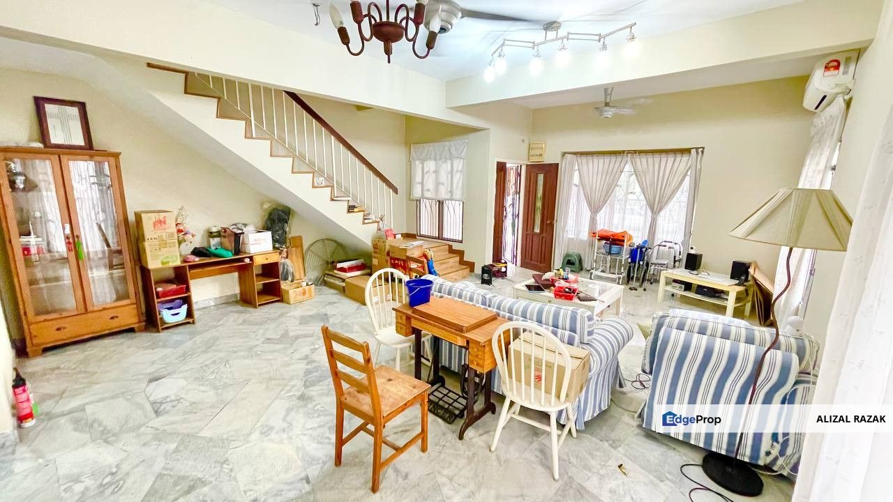 Kelana Idaman Double Storey For Sale [Endlot & Partially Furnished] @ Kelana Jaya Petaling Jaya, Selangor, Kelana Jaya