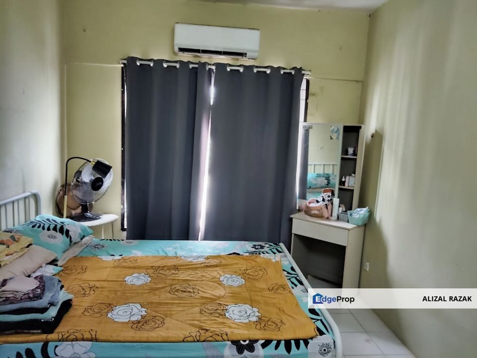 Apartment Cahaya Permai For Sale @ Putra Permai Seri Kembangan [near MRT Putra Permai & Taman Equine], Selangor, Seri Kembangan