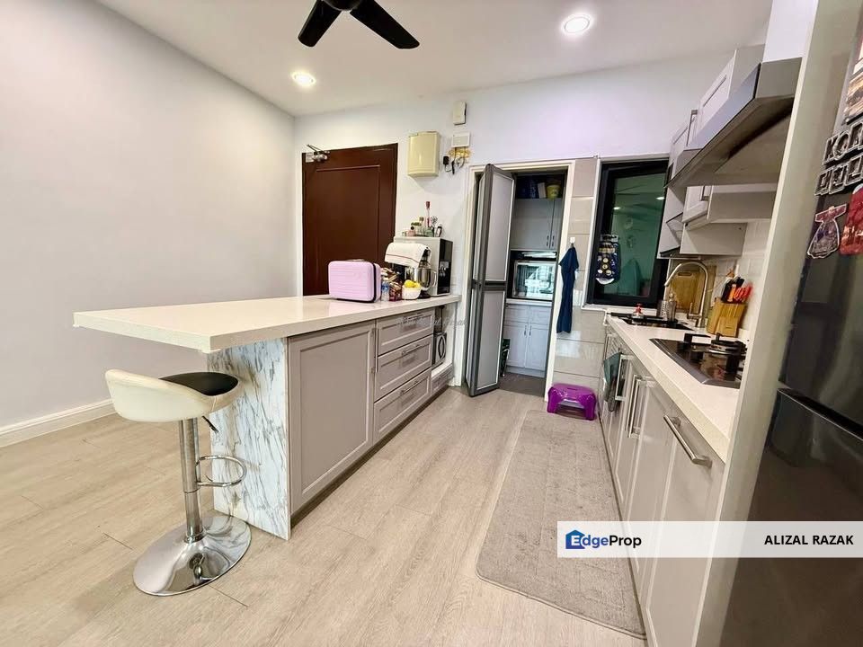 Tasik Vista Residen For Sale @ Bandar Tun Hussein Onn Cheras [FREEHOLD, 2 Parking & Good Condition], Selangor, Cheras